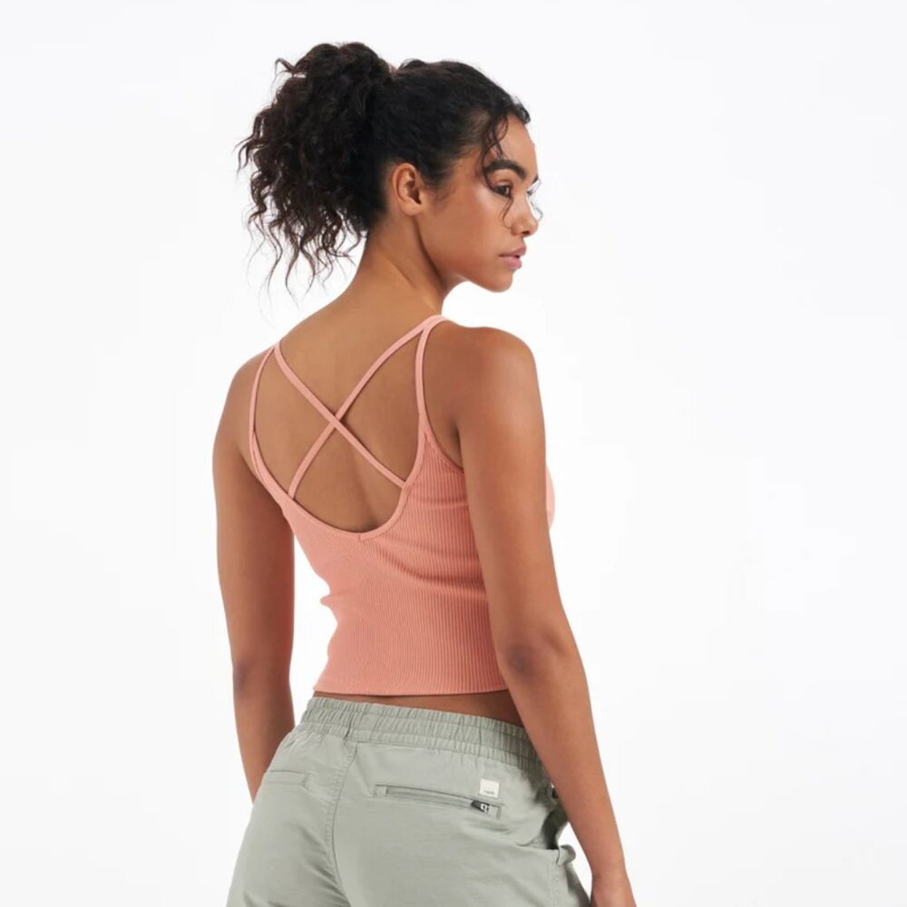 Vuori Ribbed Strappy Crop Tank in Dusty Rose